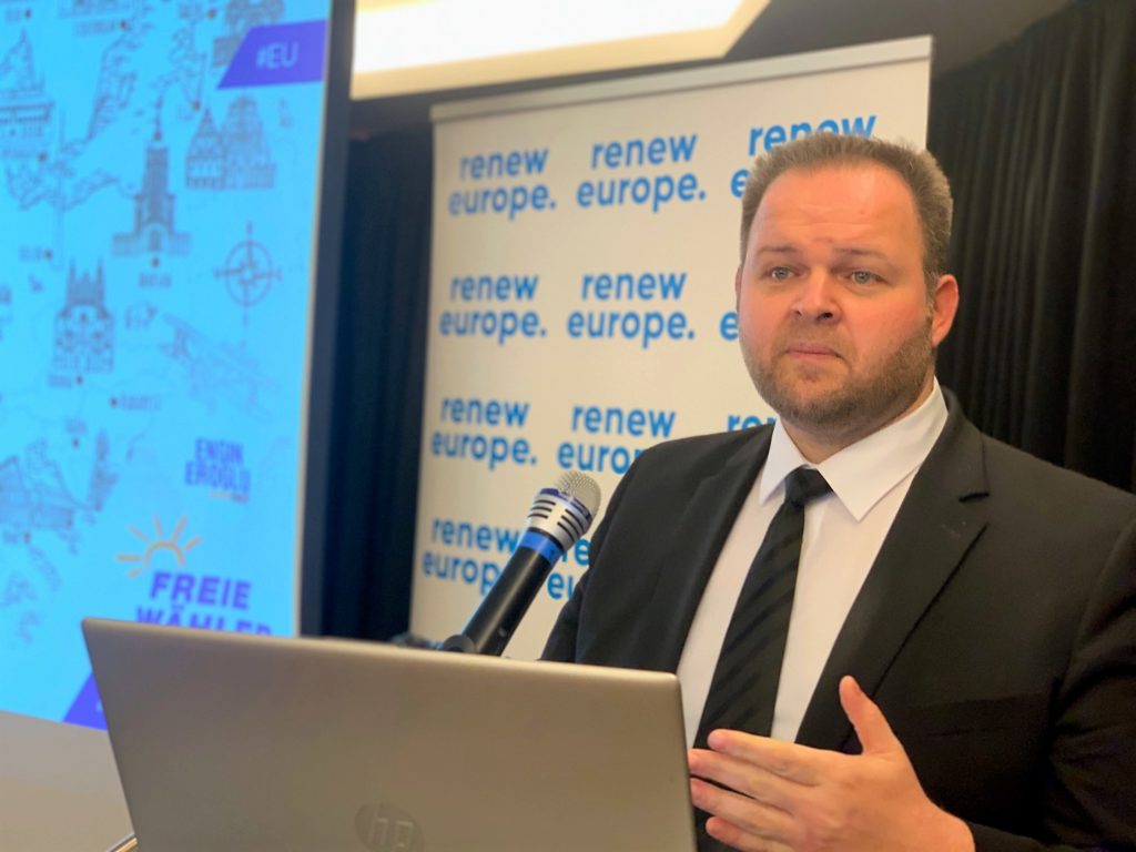 Engin Eroglu (Renew Europe), MdEP Vortrag über EUROPA und den Krieg in der Ukraine